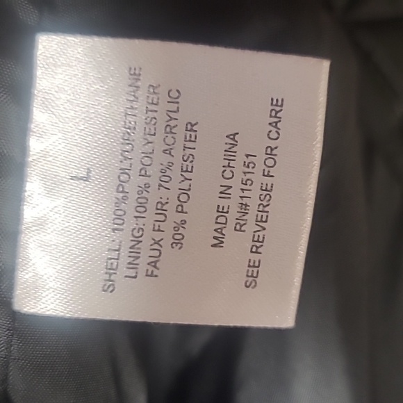 NWT Romeo & Juliet Couture Black Moto Jacket Faux Leather / Fur Sz Large - Picture 9 of 9